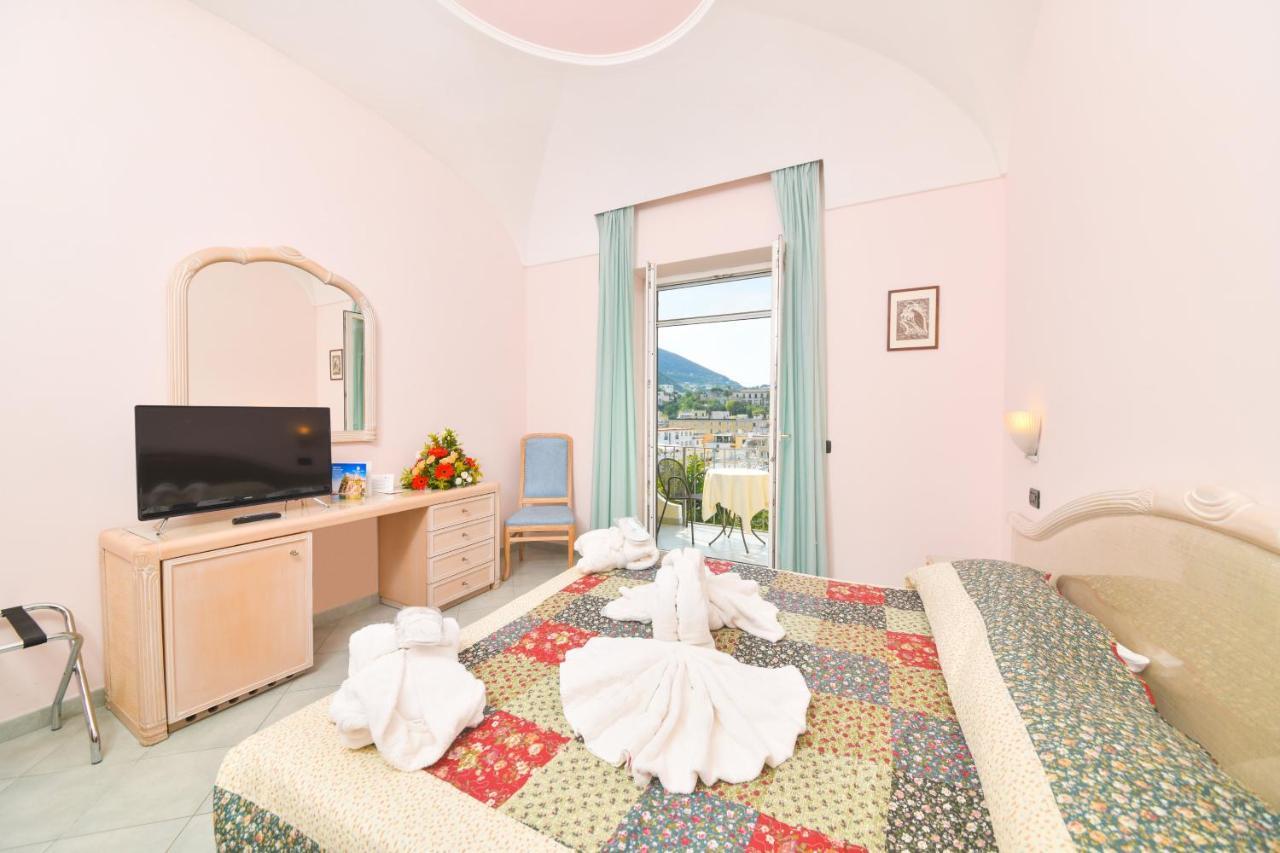 איסקיה Hotel Felix Terme מראה חיצוני תמונה