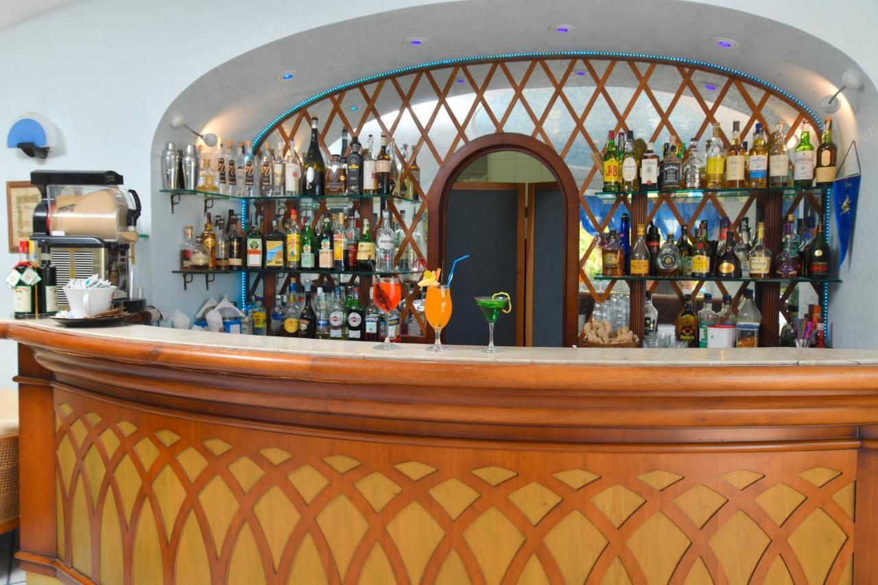 איסקיה Hotel Felix Terme מראה חיצוני תמונה